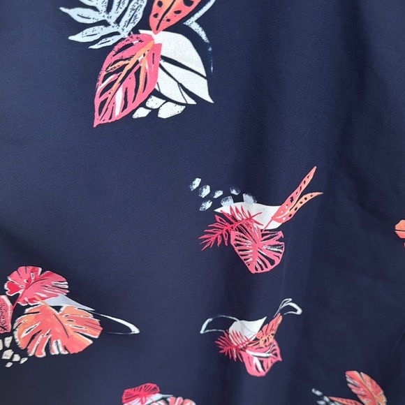 Reitmans Deep Blue Classic Top - Picture 3 of 4